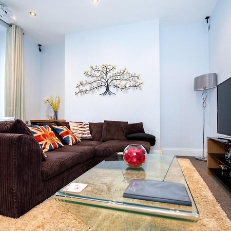 Jay'S Apartment アバディーン エクステリア 写真